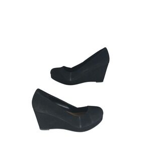 City Classified Comfort Wedge Pumps 9 Black Faux Suede Platform Office Classic